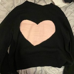 Black heart sweater crewneck